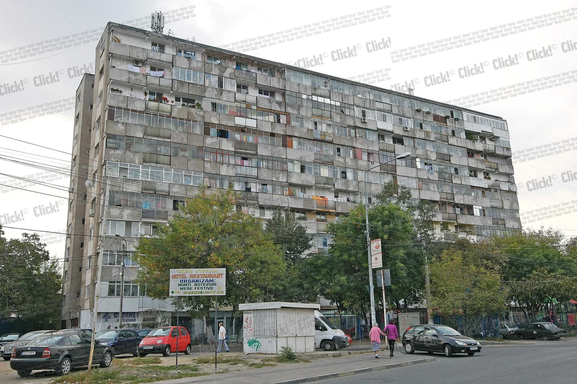 
    Blocul 1 din strada  Toporaşi, numărul 31, nu  a fost reabilitat niciodată  