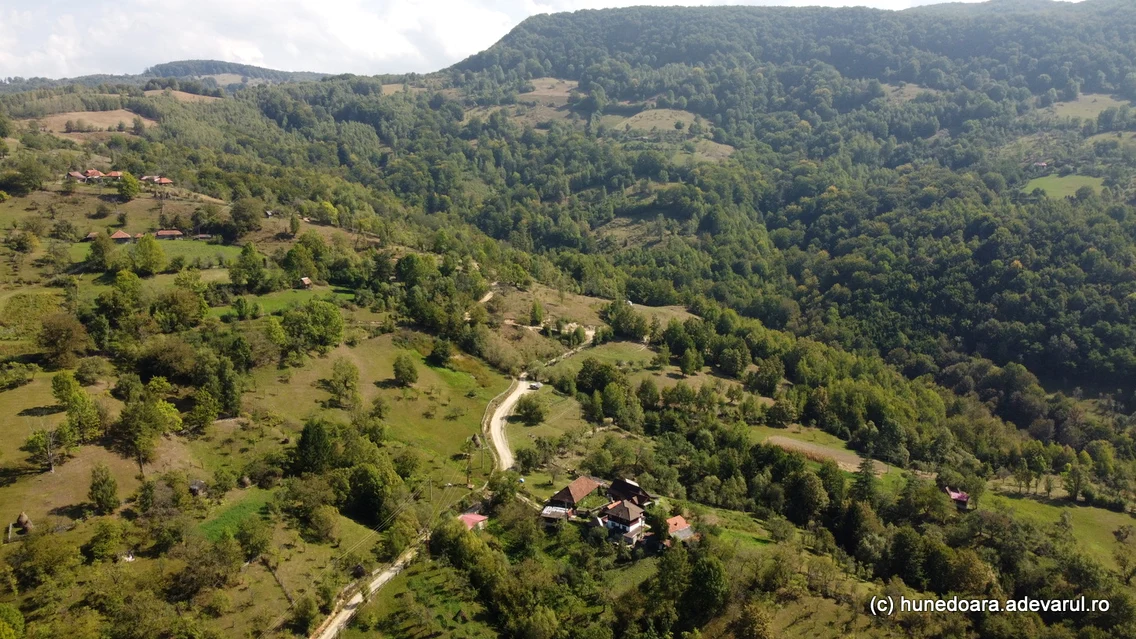 Valea Luncani Cioclovina  Foto Daniel Guță ADEVĂRUL (17) JPG