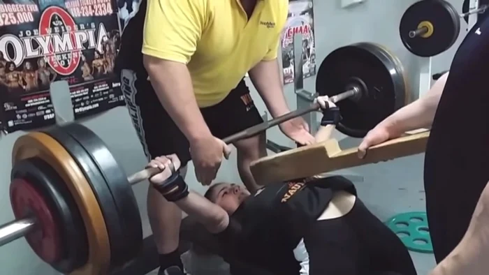 Maryana este campioană mondială la ridicat cu haltera