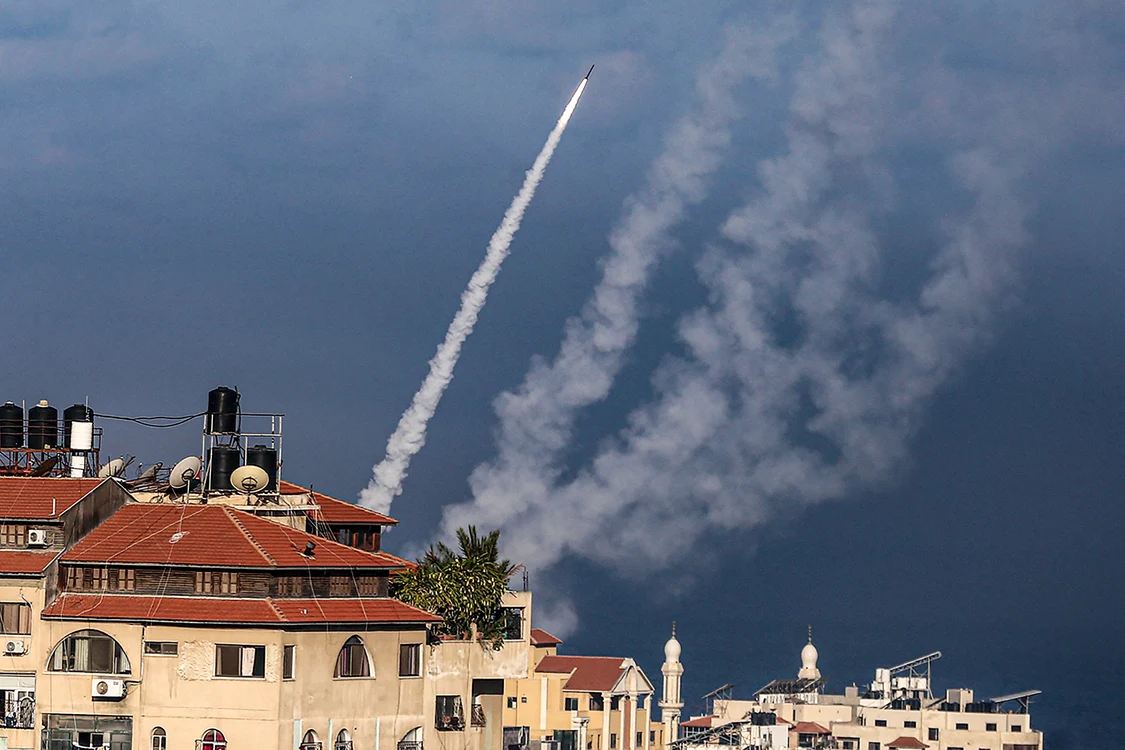 Unul dintre atacurile anterioare din Gaza către Israel. FOTO Profimedia