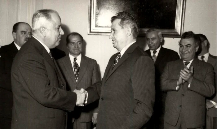 Emil Bobu şi Nicolae Ceauşescu