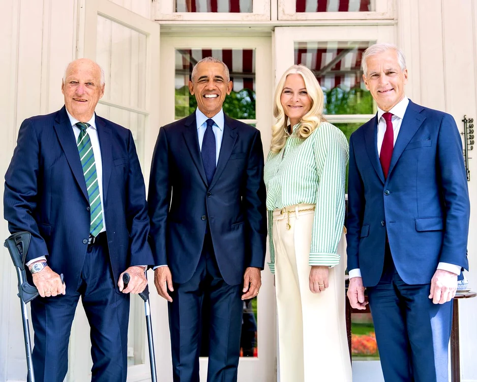 Barack Obama cu Regele Harald al Norvegiei și Prințesa Mette Marit la Palatul regal din Oslo   Casa Regală norvegiană jpg