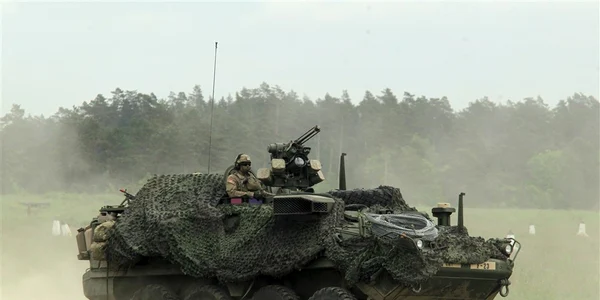 Vehicul de lupta Stryker in cadrul unui exercitiu militar in Polonia FOTO EPA EFE jpg