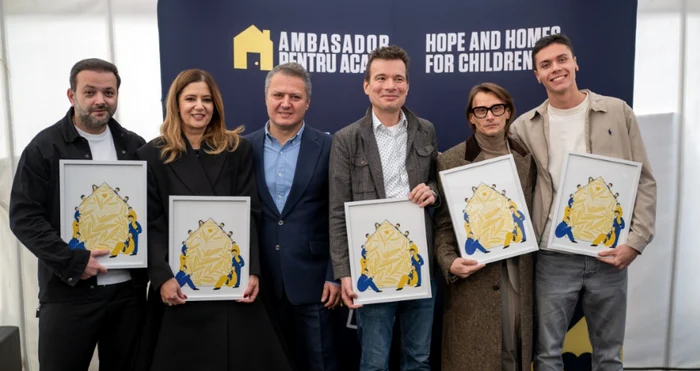 David Popovici a fost prezent la inaugurarea casei familiale din Sectorul 5 Foto/Golazo