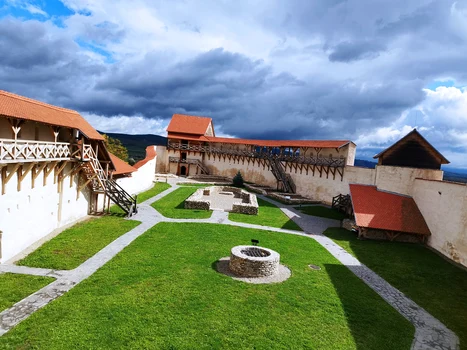 Cetatea Feldioara, Marienburg, foto Facebook jpg