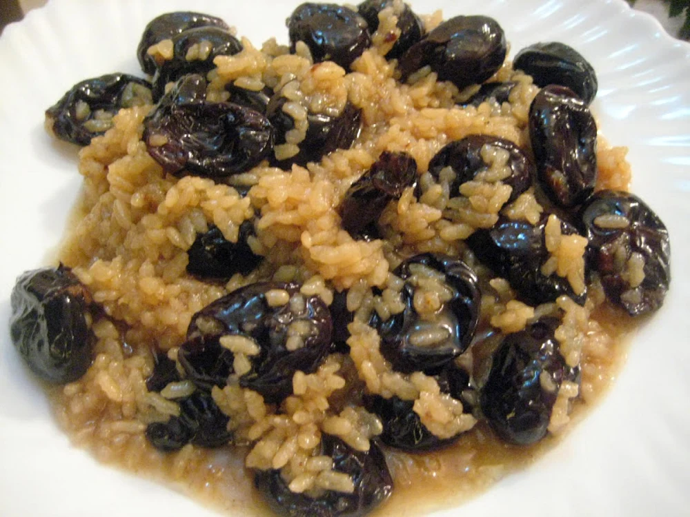 Mancare de post cu prune afumate