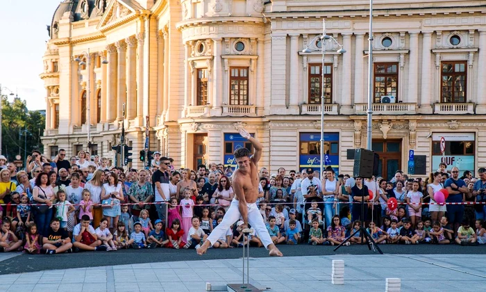 Muzică live și scenă deschisă pentru tineri artiști, în acest weekend la „Străzi deschise – București” (foto: ARCUB)