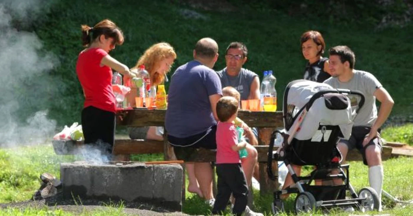 Comisarii Gărzii de Mediu vorpatrula în zonele în care turiştii vor ieşi la grătare  FOTO Adevărul