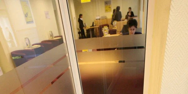 functionari banca FOTO Adevarul