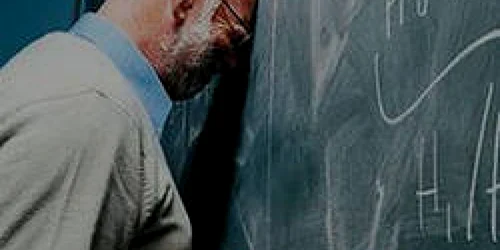 Şeful de lucrări de la Facultatea Bioterra, reţinut de poliţişti