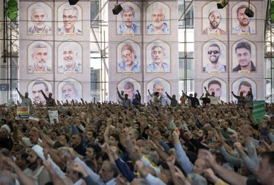 Protest anti Israel  Teheran  pe fundalul potretelor cu iranieni asasinați FOTO Profimedia jpg