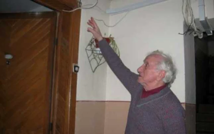 Nicolae Dragoş, pensionar jefuit de un "depanator" TV