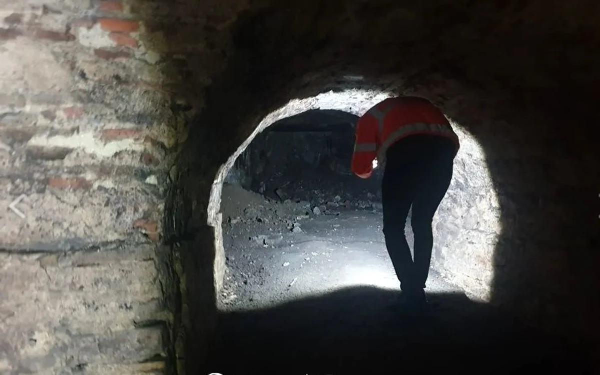 Specialiștii au cercetat interiorul catacombelor FOTO iubescbotosaniul.ro