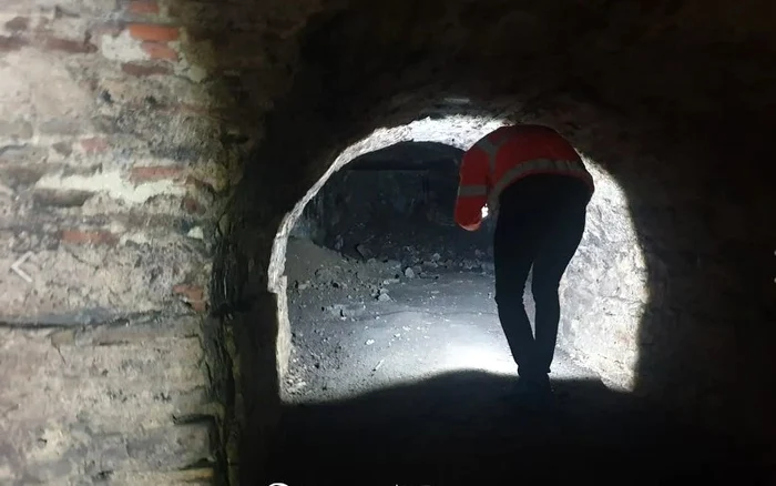 Specialiștii au cercetat interiorul catacombelor FOTO iubescbotosaniul.ro