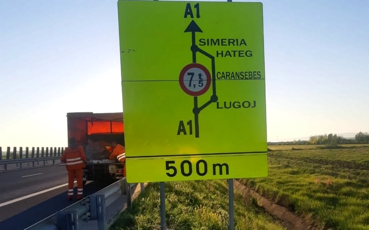 panouri care indica soferilor sa aleaga rute ocolitoare foto drdp timisoara