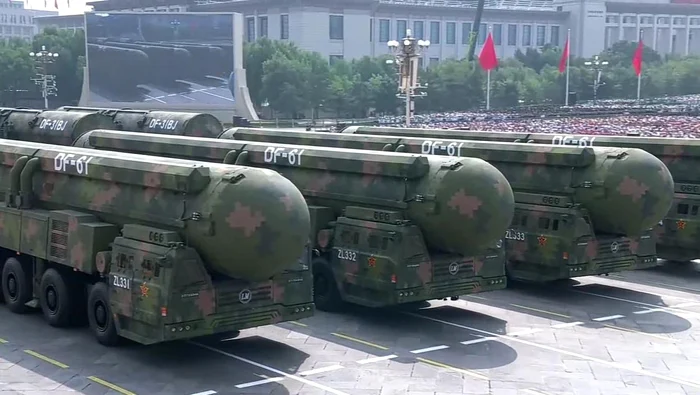 Rachete nucleare chinezești, la paradă/FOTO:X