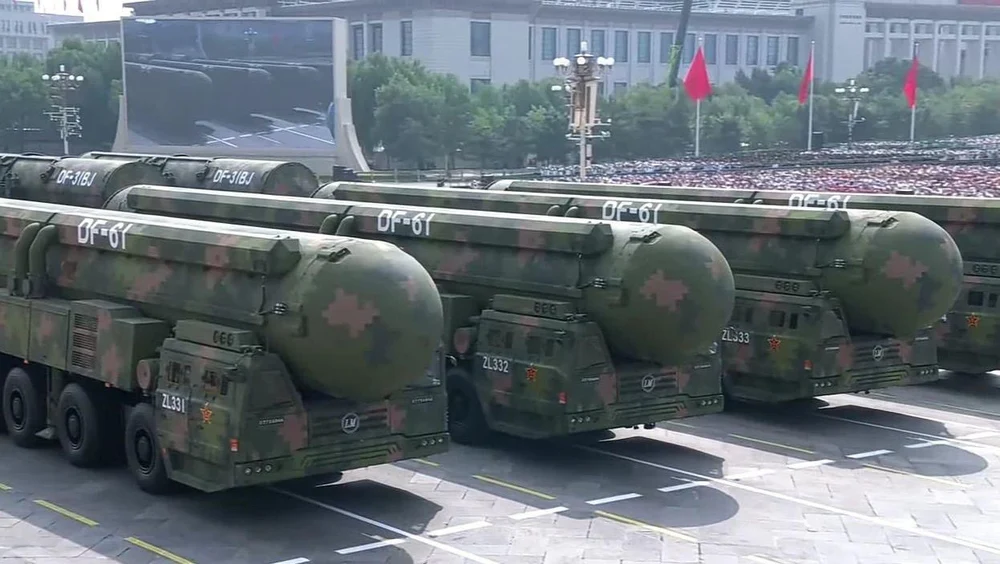 Armată de paradă? China își etalează arsenalul futurist, dar întrebările rămân. Cât de reale sunt armele lui Xi Jinping?