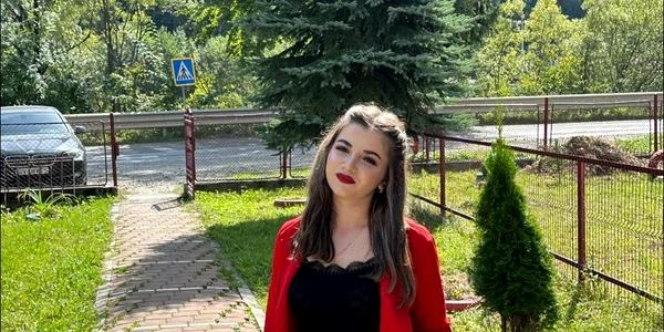 Ioana Pavăl  fb jpg