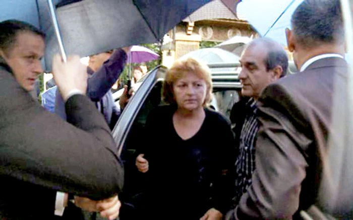 S-a aruncat de pe acoperişul vilei