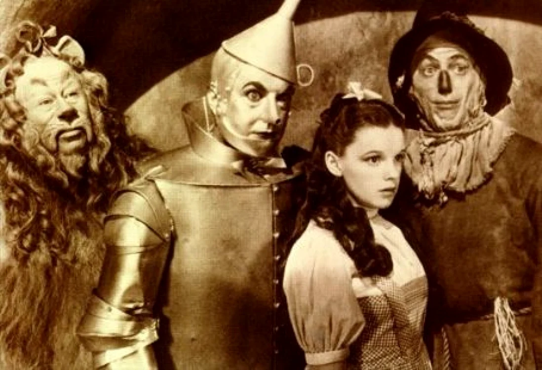 Scenă din filmul „Vrăjitorul din Oz“, prima ecranizare a romanului, în 1939 FOTO Cinemagia.ro