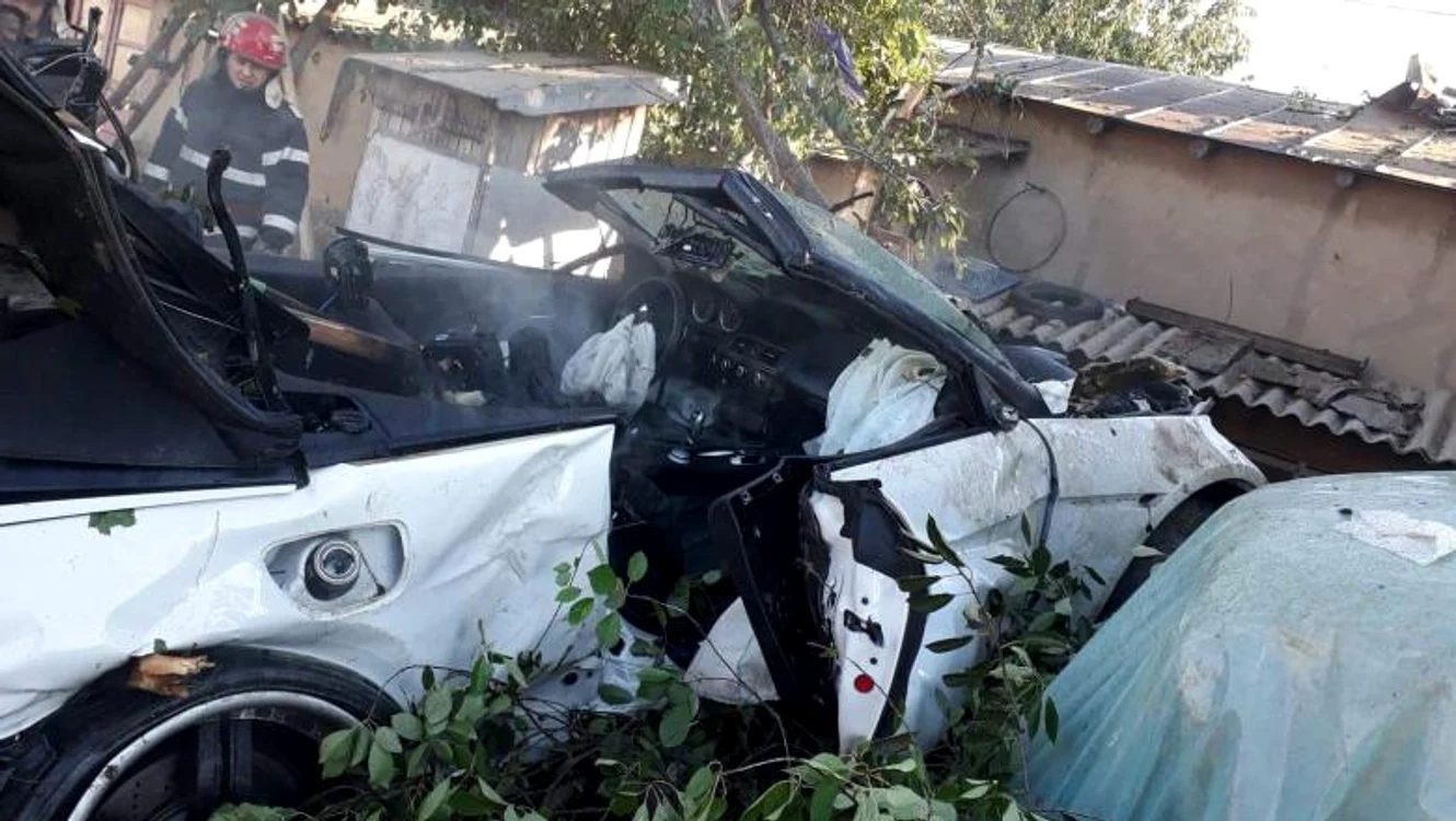 
    Șoferul mașinii implicate în accident a fost prinsFoto: ISU Tulcea  