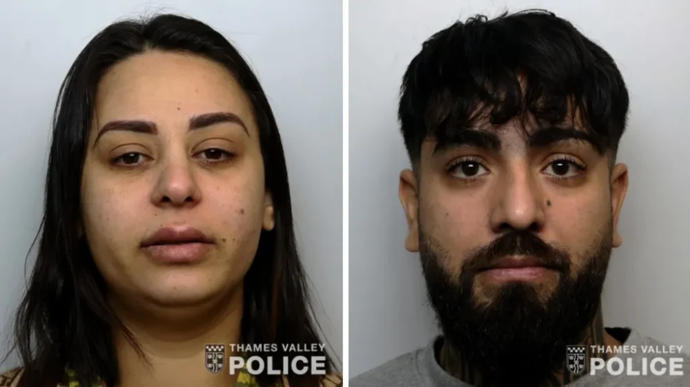 Sedau victimele pentru a le jefui. Doi români din Marea Britanie au recunoscut că au provocat moartea a doi bărbați