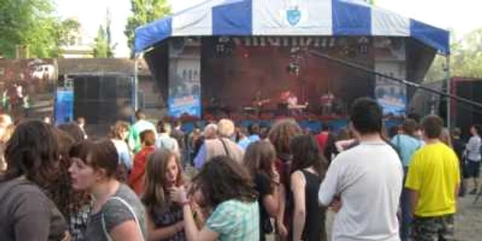 Mureşenii au băut şi au mâncat pe săturate la Zilele Târgumureşene