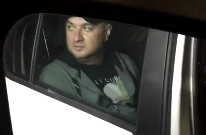 Leo  de la Strehaia, în cătușe