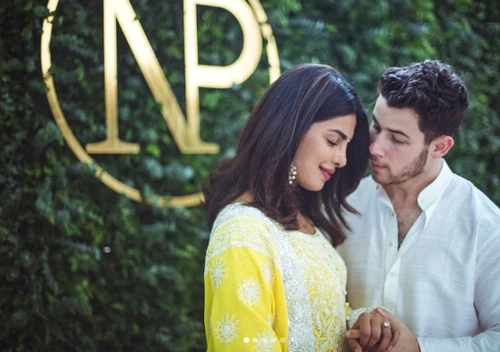 Priyanka Chopra si Nick Jonas 1 jpeg