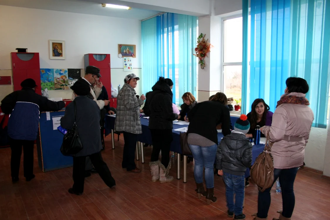 În turul II se aşteaptă o prezenţă mai mare la vot