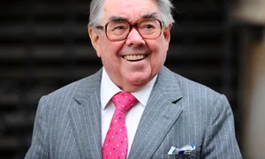 ronnie corbett jpeg