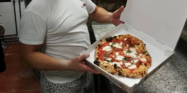 olteanul care face pizza