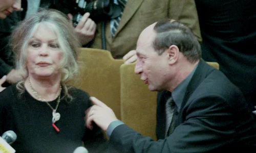 Brigitte Bardot basescu webp
