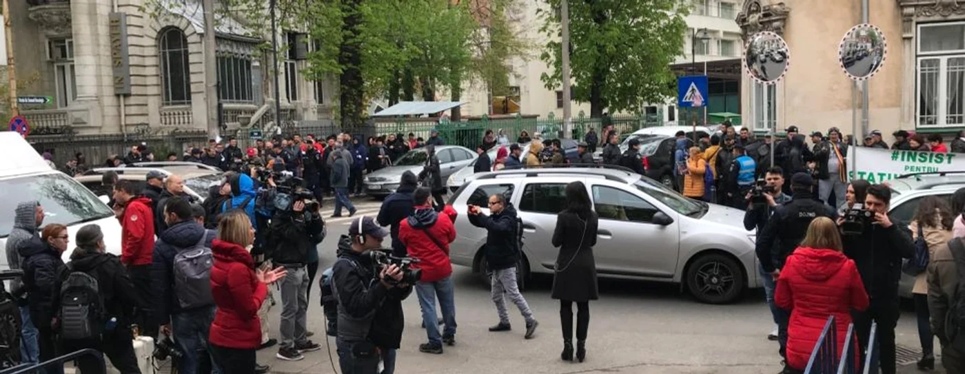 Dragnea asteptat la Curtea Suprema FOTO Laurentiu Sirbu 