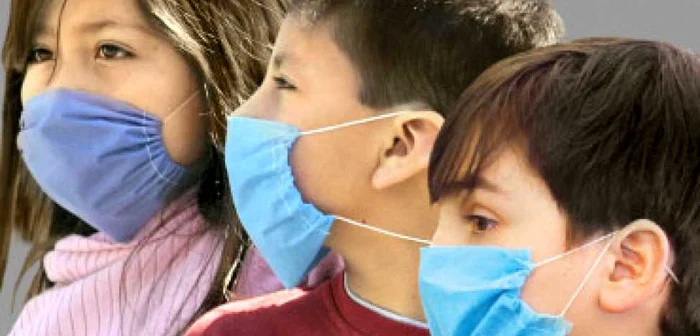 Cruciada A(H1N1) începe în şcoli