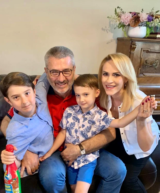 
    Gabriea Firea și Florentin Pandele au împreună doi băieți, pe David și Zian  