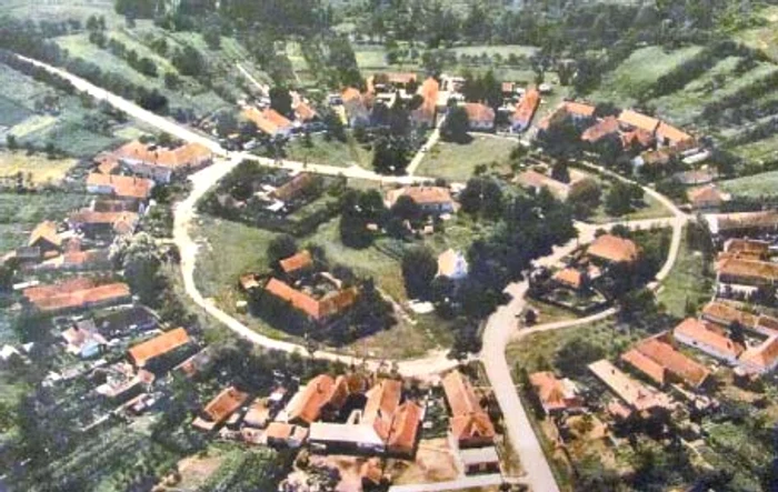 Un cerc cu diametrul de 210 metri