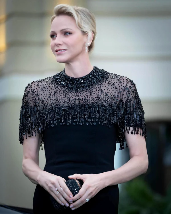 Prințesa Charlene în rochie Jenny Packham   Palatul Princiar jpg