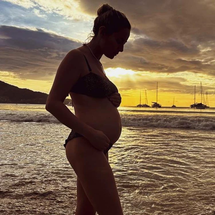 Laura Cosoi, însărcinată a patra oară / foto: Instagram