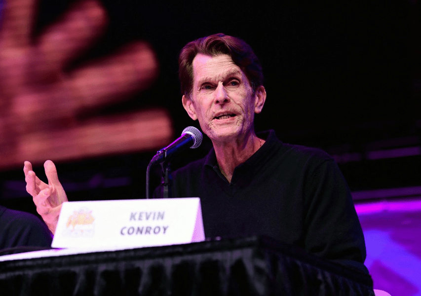 A murit vocea lui Batman. Actorul Kevin Conroy avea 66 de ani și suferea de cancer
