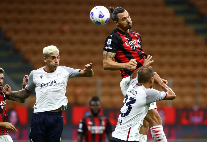 Zlatan Ibrahimovic a marcat cu capul primul gol în meciul cu BolognaFoto: Guliver / GettyImages