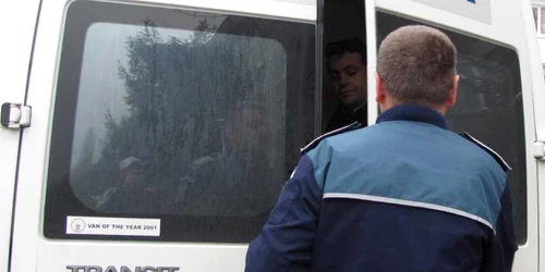 Tânărul se află în arestul IPJ Teleorman