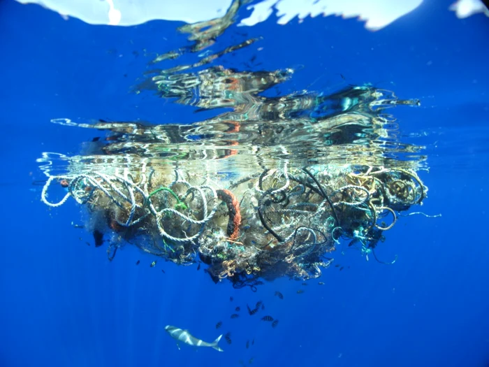 Gunoaiele din ocean pun în pericol viaţa marină FOTO Reuters