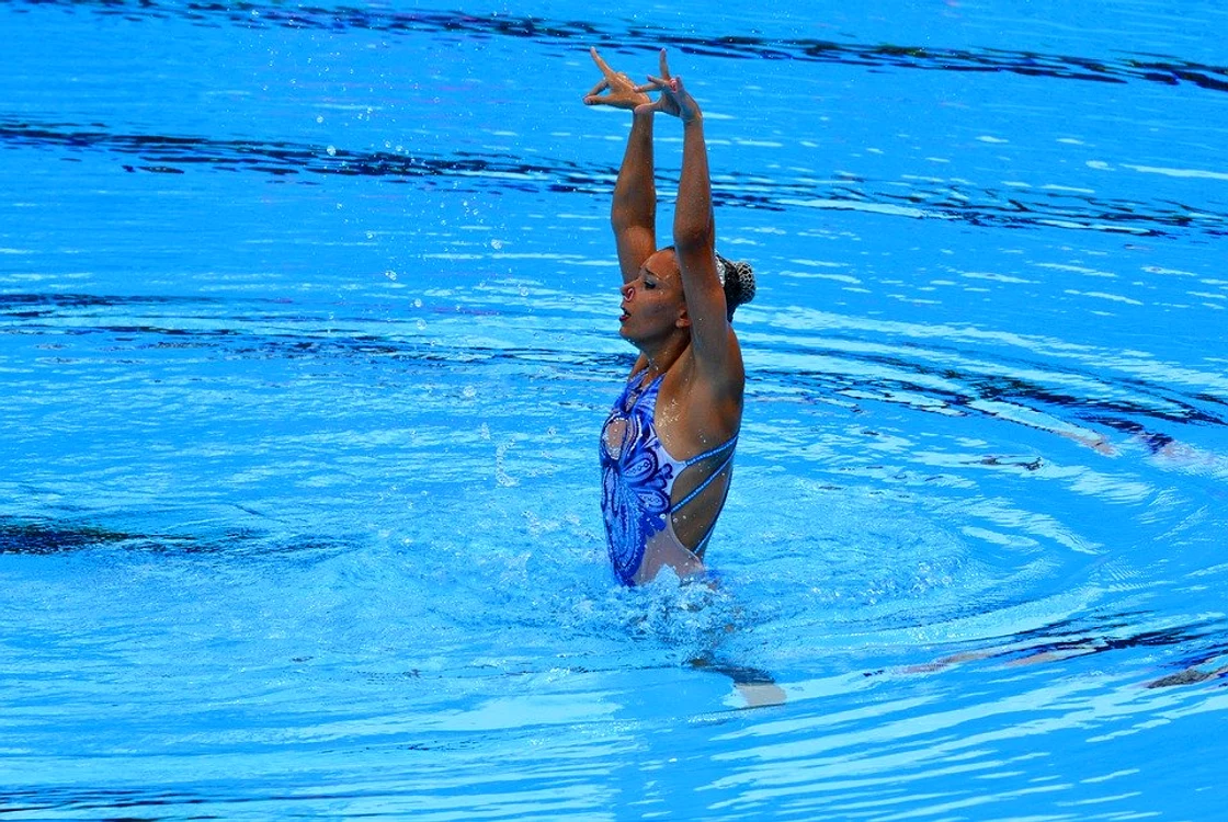 synchronized swimming 2637918 960 720 jpg jpeg