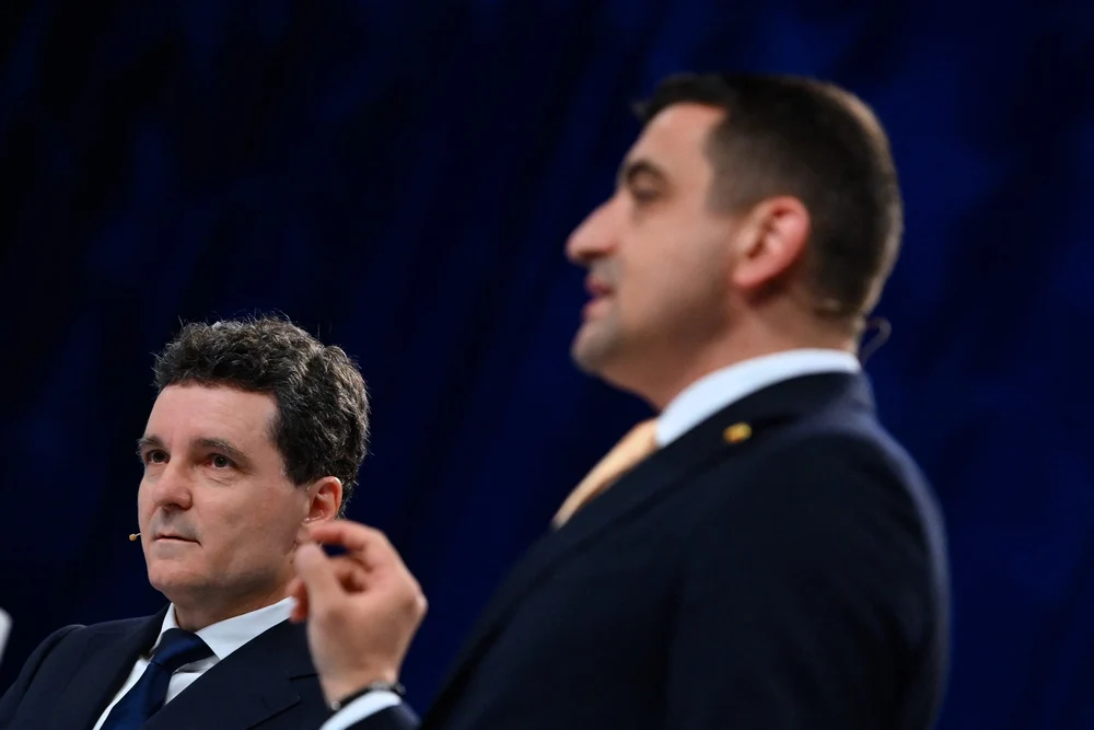 Cum ar fi arătat România cu George Simion preşedinte. Nicușor Dan: Ar fi fost o uriaşă neîncredere economică pentru România