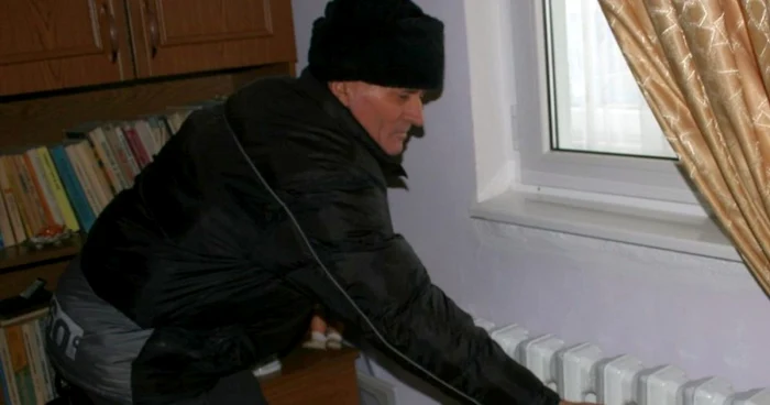 În casele a peste 10.000 de gălăţeni este frig ca afară FOTO Arhivă Adevărul
