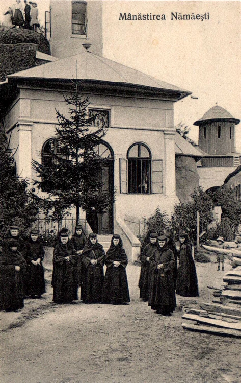 Maicile de la Mănăstirea Nămăești, fotografiate în 1906