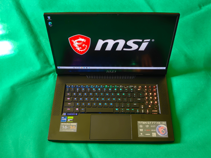 MSI Titan GT77HX 13VI, laptop de gaming la superlativ [TECH REVIEW]