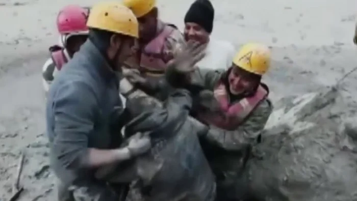 Peste 100 de persoane sunt date în continuare dispăruteFoto: captură Digi24