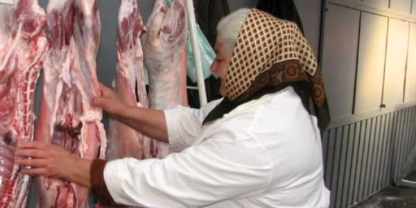 Inspectorii DSVSA au confiscat 21 de tone de carne de miel 